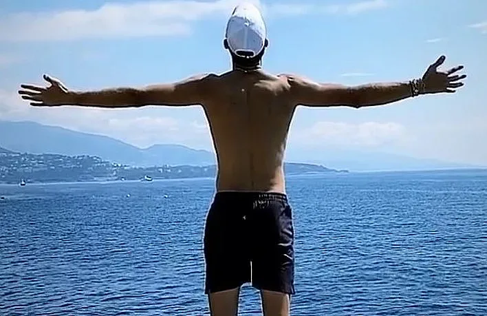 Гришо търси своята Кейт на Титаник