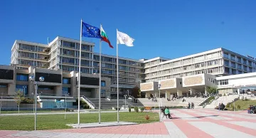 Успешна втора изпитна сесия на англ. език за чужди студенти в ТрУ