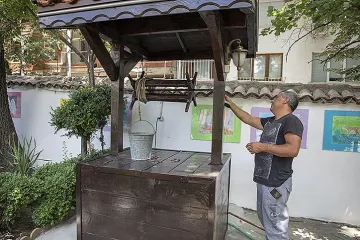 Обновиха кладенеца в двора на къщата на Гео Милев в Стара Загора