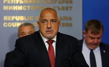 Правителството развързва кесията