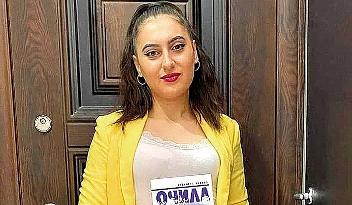 19-годишна направи фурор с "Очила за реалност"