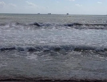 Спасители: Мъртвото вълнение е страшно