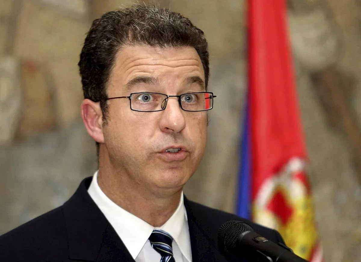 Новият виц: Граничим на запад с Азия