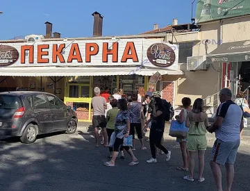 Опашки за банички по морето