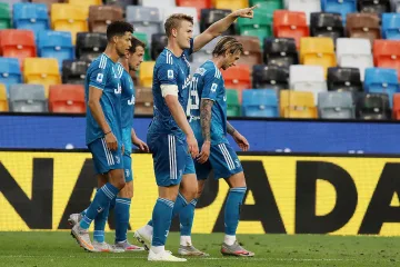 Юве спря силна серия на Милан