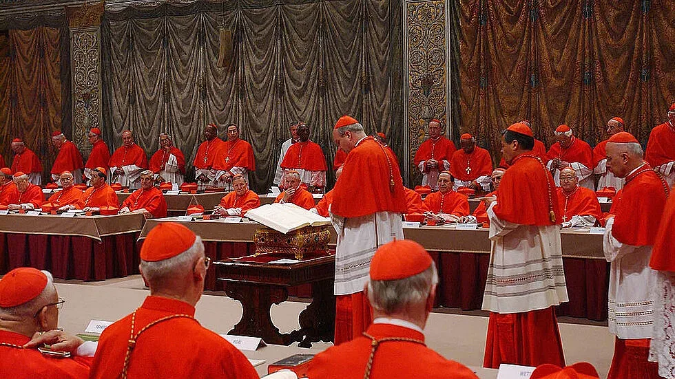 Втори опит за избор на папа! Кардиналите се върнаха