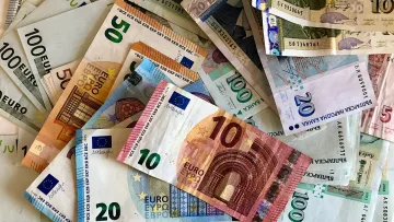 Еврото с 4-месечен удар върху долара