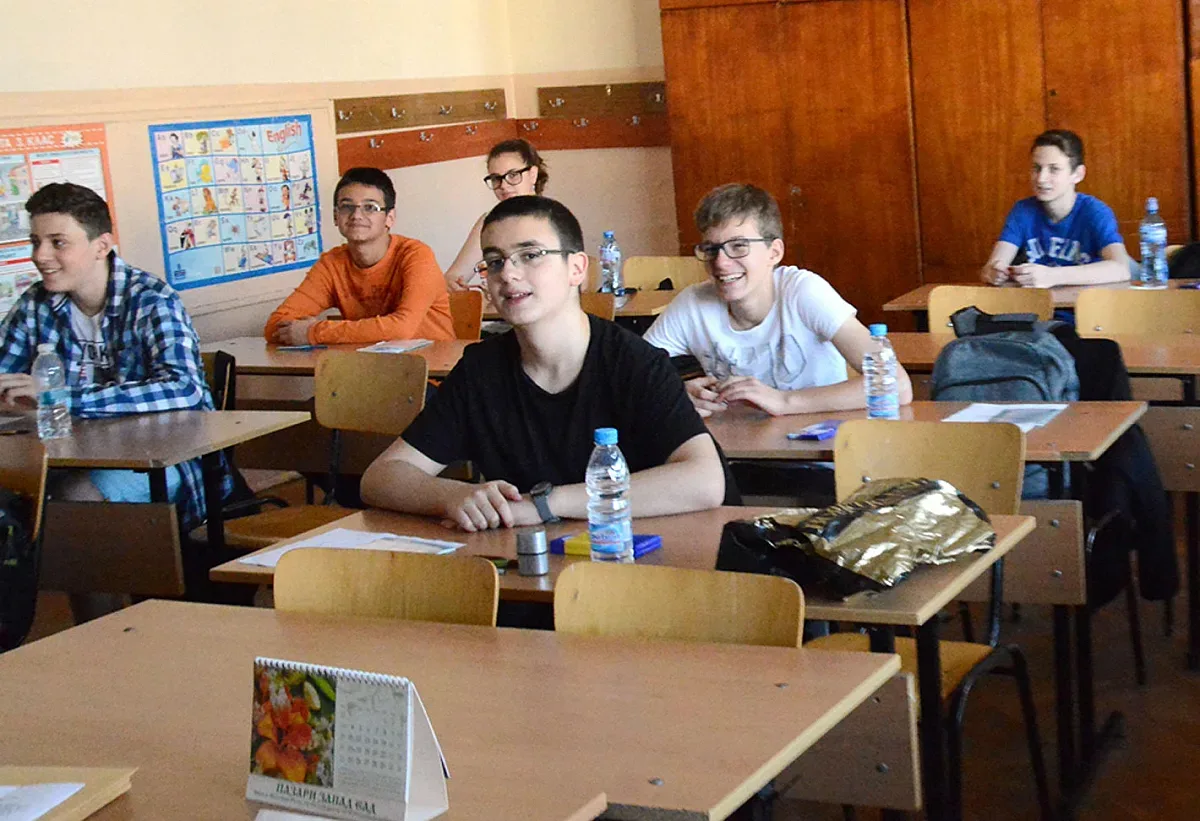 Има свободни места в елитните гимназии