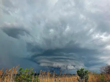 Рядко явление в небето стресна голям наш град!