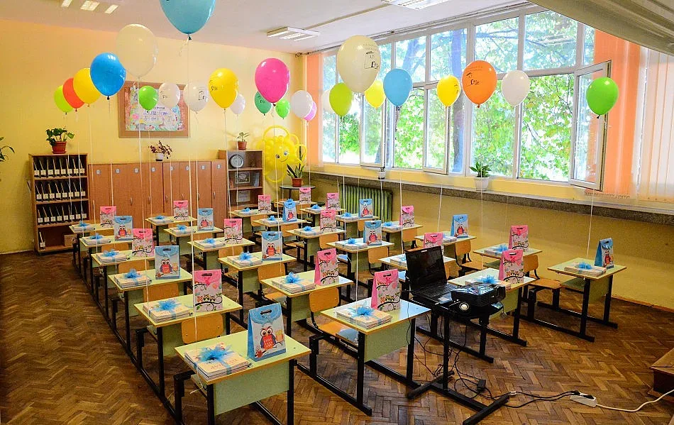 Новата учебна година ще започне присъствено