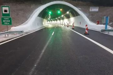 Ремонт затваря тунел "Витиня"