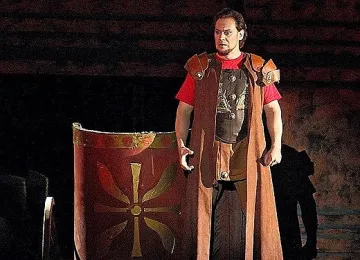 Атила командва в Римския театър на киноцентъра