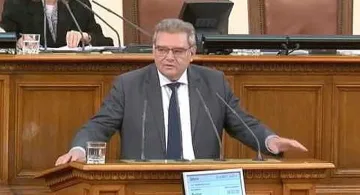 Кой е червеният "Сашо" Паунов от записа с Божков?