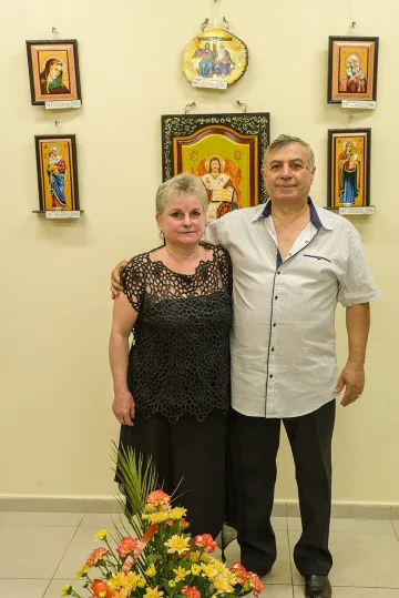 Семейство Вацеви празнува своя 39-годишен семеен живот с изложба