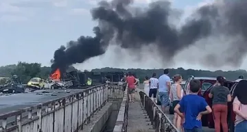 Километрични тапи по „Тракия“