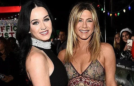 Кейти Пери разплака Дженифър Анистън