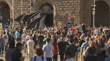 Трети ден протест: Тъпани събират протестиращи