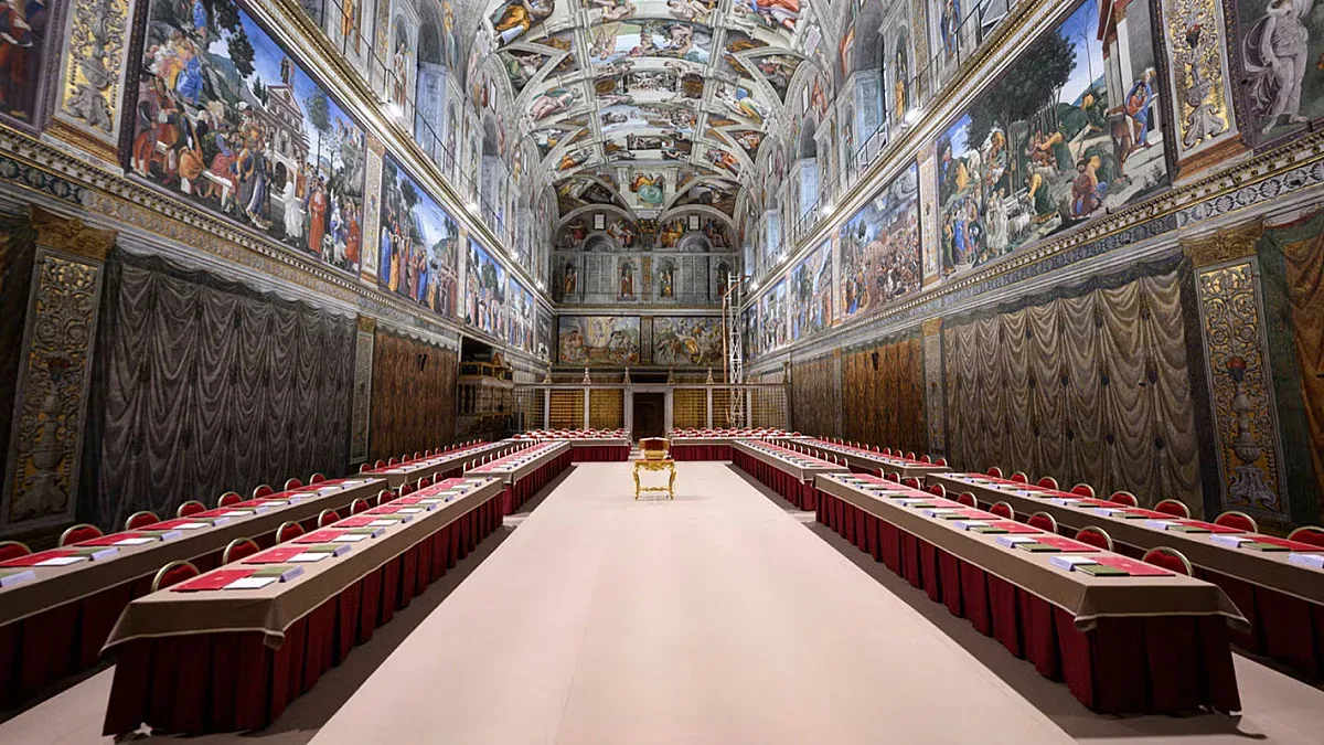 Заключват кардиналите до избора на папа. Тайните на конклава!