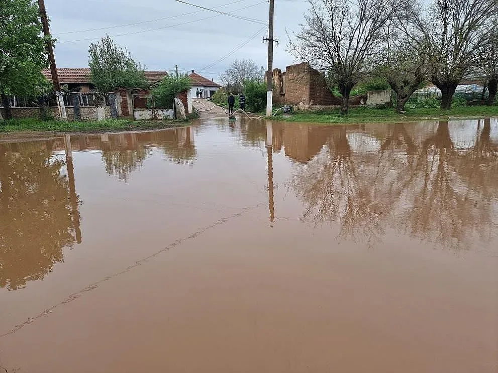 Става страшно! Наши села под вода