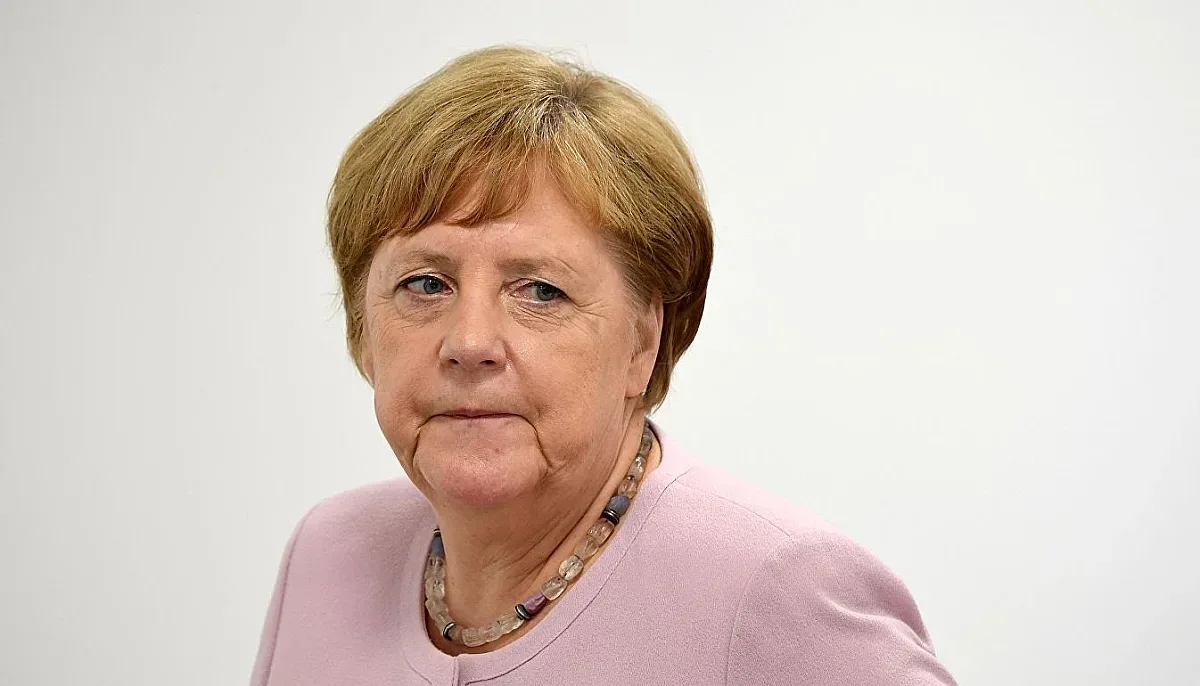 Меркел шпионирана от свой прессекретар