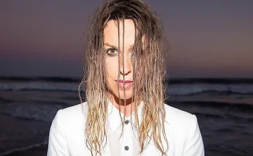 Аланис Морисет се завръща с нов албум