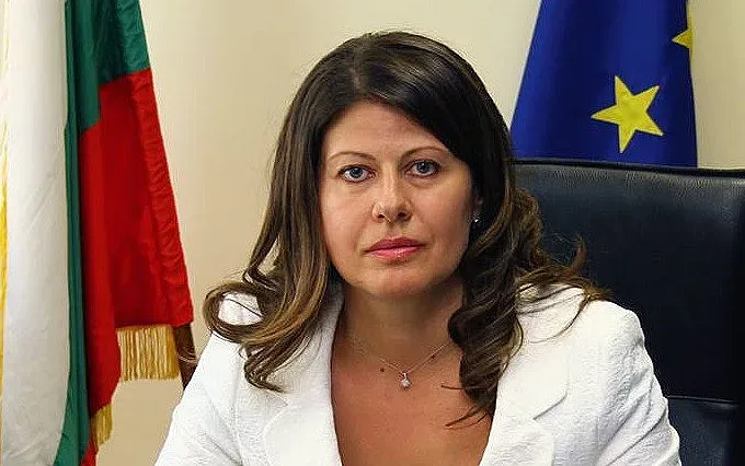 Проверяват районна кметица за пилеене на пари