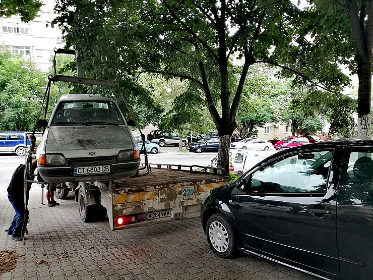 9 автомобила излезли от употреба бяха премахнати в Стара Загора