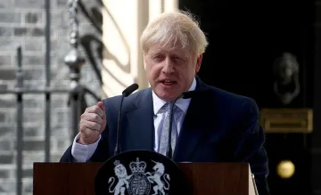 Джонсън плаши Меркел за търговията с ЕС