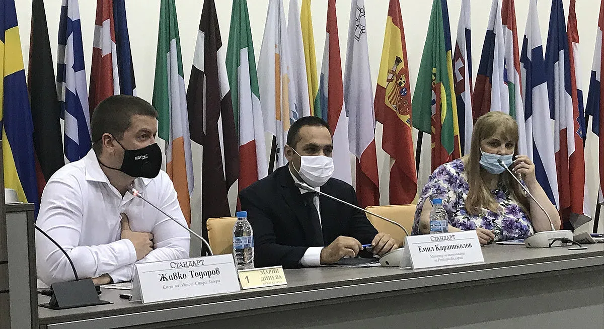 Туризмът с проблеми още година