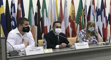 Туризмът с проблеми още година