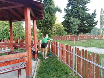 Доброволци обновиха детска площадка в Стара Загора