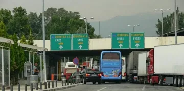 Над 10 км опашка на Кулата от ранни зори