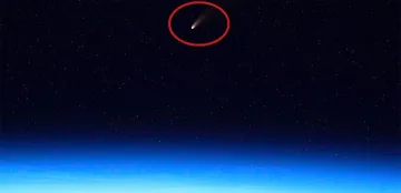 Ето как изглежда комета, заснета от космоса