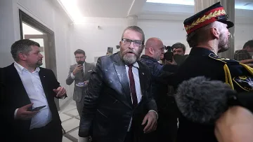 Кандидат за президент втрещи Европа. Направи немислимото /СНИМКИ/