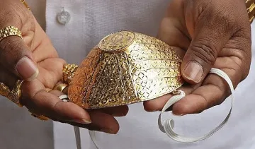 Появи се най-скъпата маска - $4 000, златна