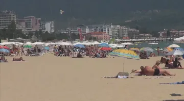 Най-после! Плажовете на юг се напълниха