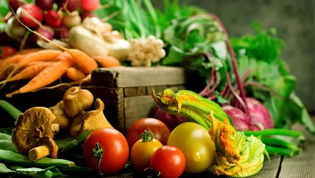 Топ 10 на най-полезните храни за лятото