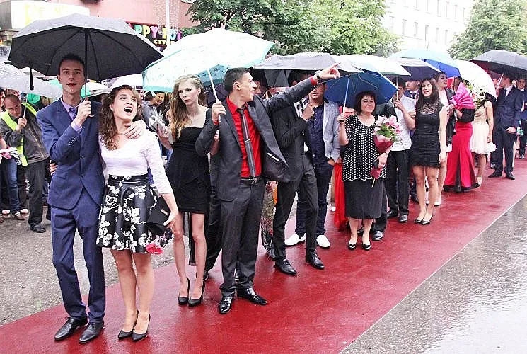 Заради абитуриенти: Бум на заразата в Търново