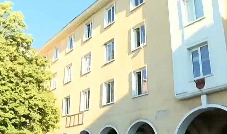 Захарна фабрика пак скочи срещу център за бездомни