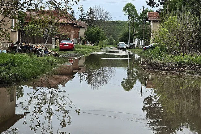 Обявиха бедствено положение у нас