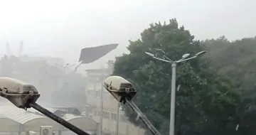 Ураган удари Варна (ФОТО)