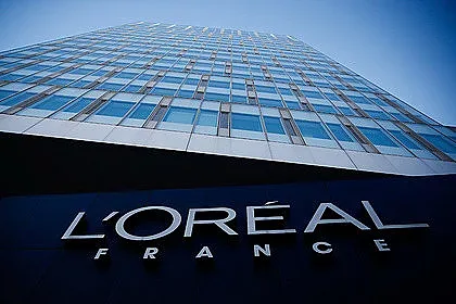 L'Oreal се отказа от логото си