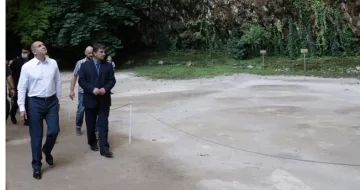 Президентът се спъна в Чудесата на България