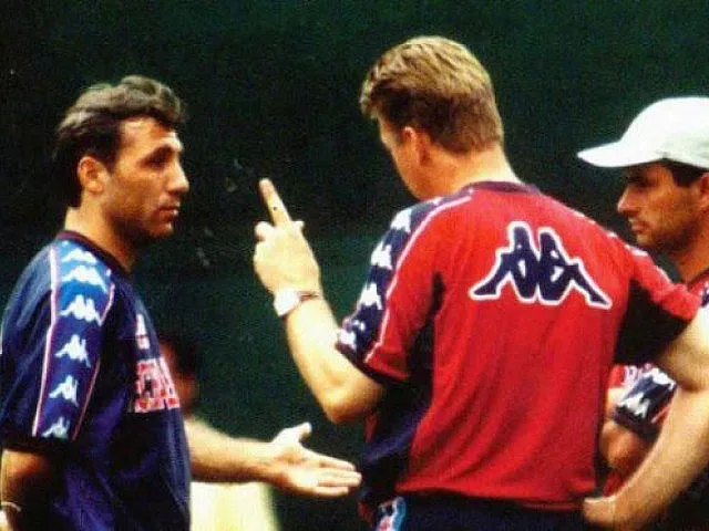 Стоичков се нахвърли на Ван Гаал с "идиот"