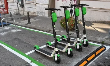 С тротинетка - до 25 км в час