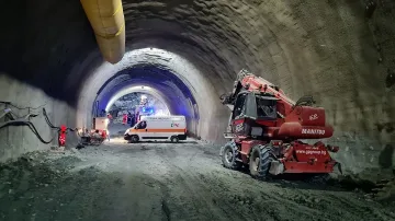 Пострадалите в тунел "Железница" са стабилни