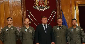 Вижте колко плащат на пилотите ни новобранци в САЩ