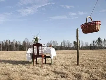 Ресторант доставя храна по въже