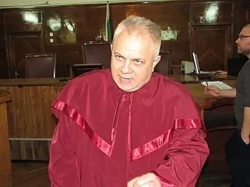 Прокурорът на Бобоков подаде оставка