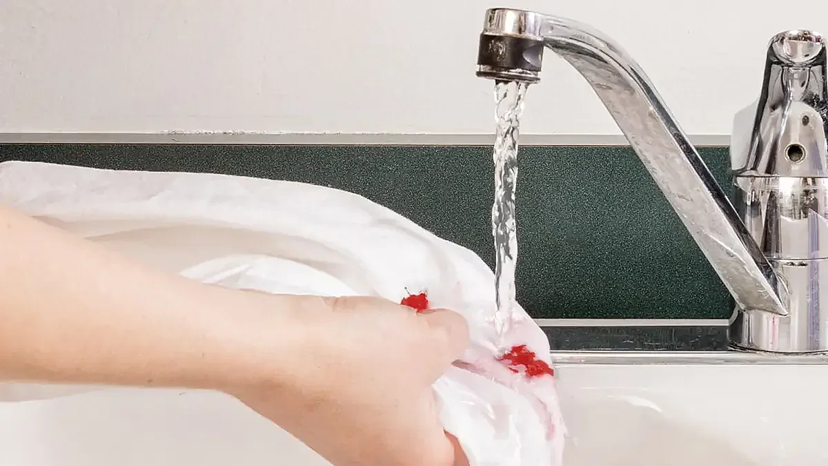 5 прости начина да се отървем от петна от кръв